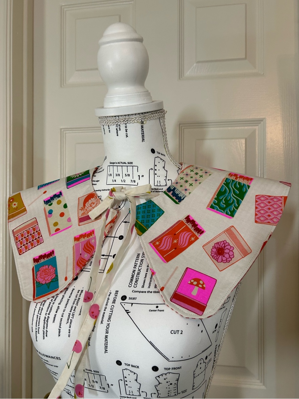 Handmade Cream Printed Detachable Collar in Pink, Green & Orange